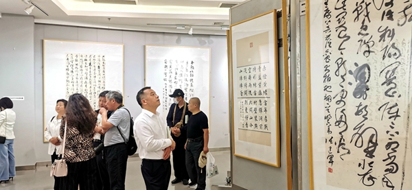 五月风|"三军过后尽开颜"——如皋张建军,许建军,吴建军书法联展开展